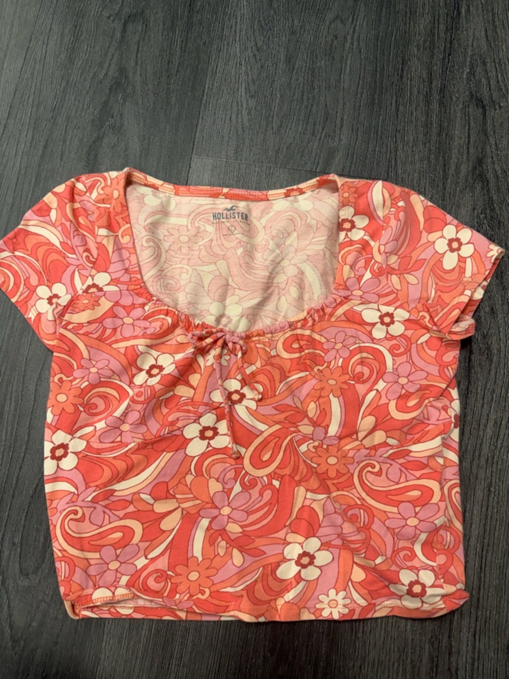Hollister Coral-Pink Floral Crop Scoop Neck Top